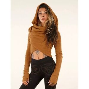 Nadjäa hooded knitted XL crop top by Yggdrazil in rust brown cowl neck wrap